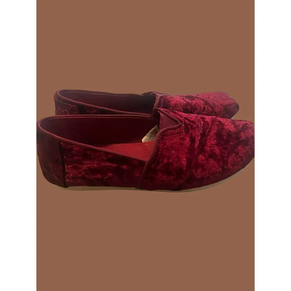 WOMEN'S SIZE W 7.5- TOMS Alpargata Slip Ons, Crushed Velvet, Black Cherry